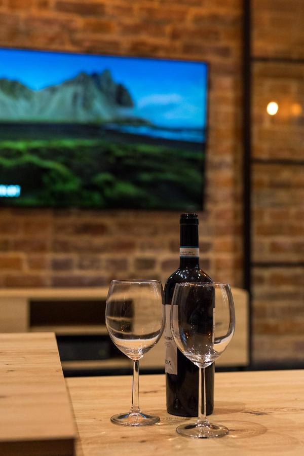 Apartament Black Loft ニサ エクステリア 写真
