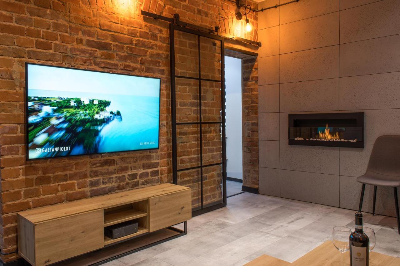 Apartament Black Loft ニサ エクステリア 写真